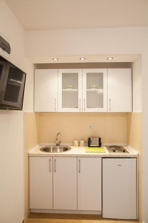 Apartments & Rooms Jelka Kotor Bagian luar foto
