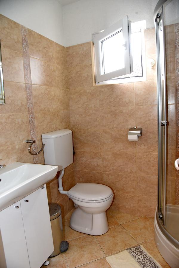 Apartments & Rooms Jelka Kotor Bagian luar foto